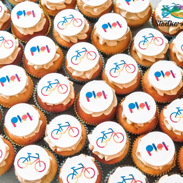 F263 - muffiny firmowe, plej, cupcakes, babeczki firmowe, dla firm, słodycze firmowe, reklamowe, personalizowane, z logo, warszawa, z dostawą, polska